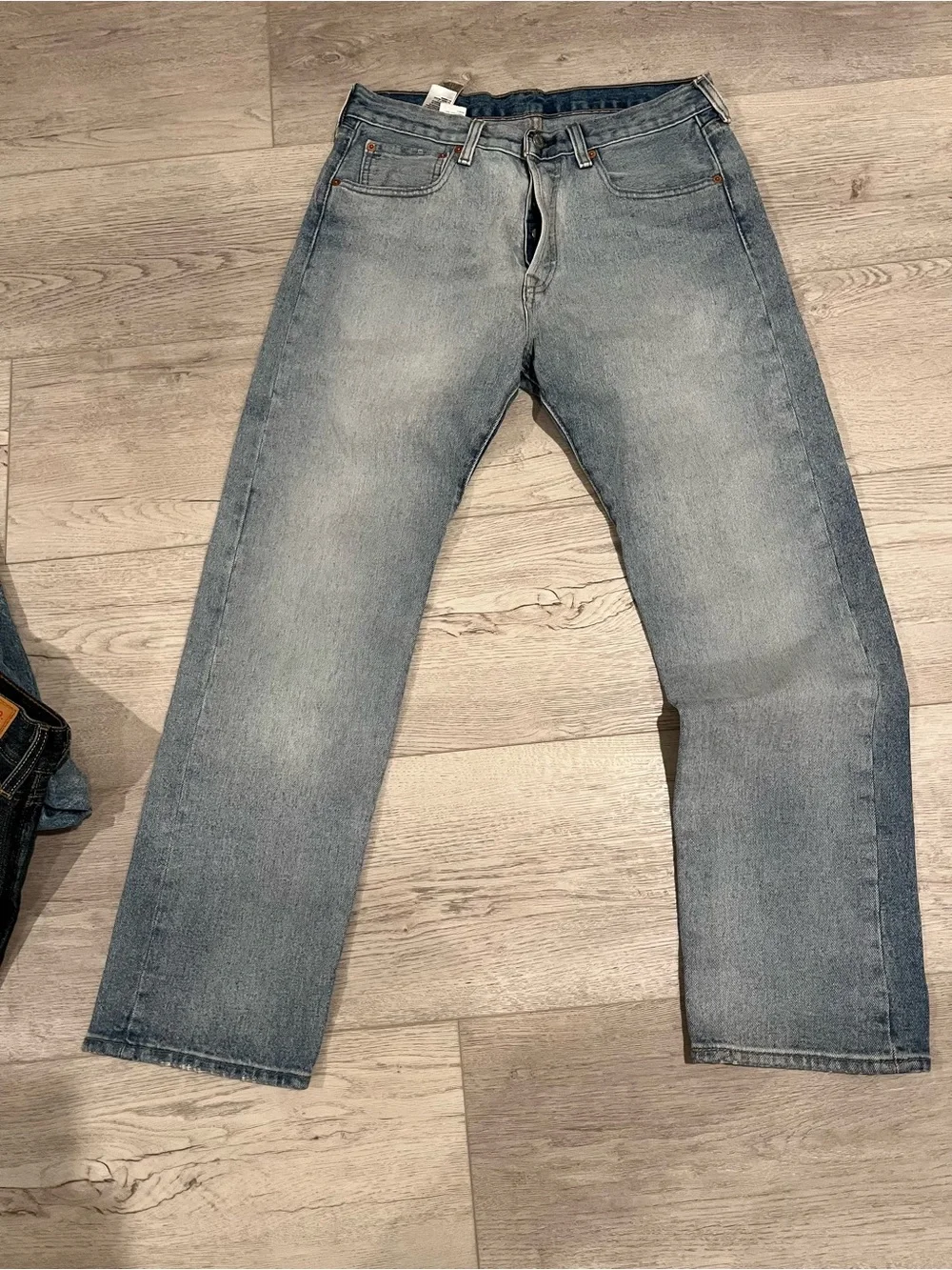 Levis jeans shopping